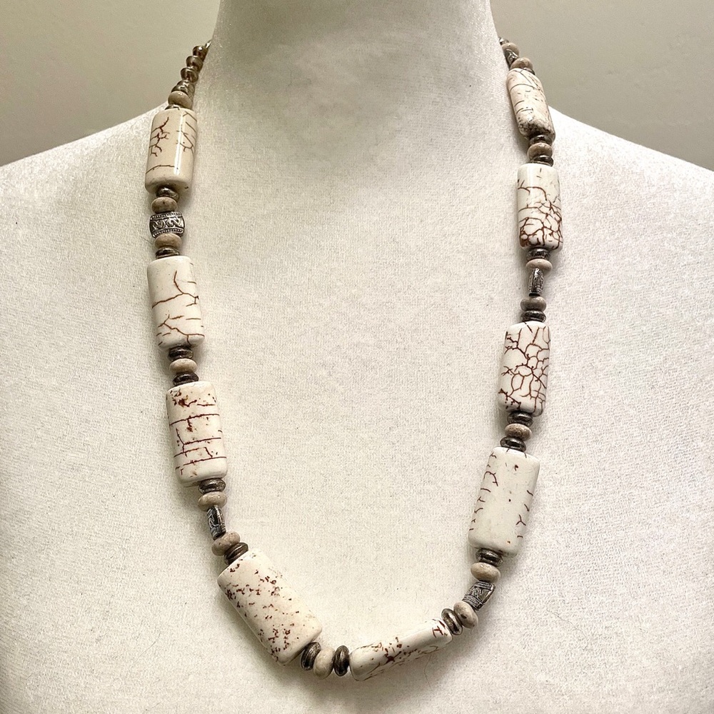 Boho White Howlite Statement Necklace 🌿 24” Chunky Stone Beads + Silver Accents